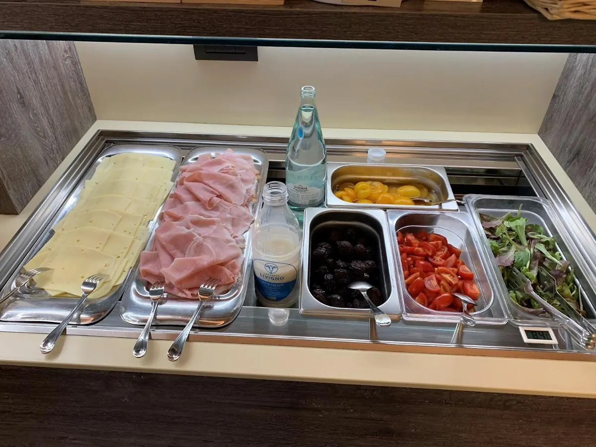 ליביניו Hotel San Rocco