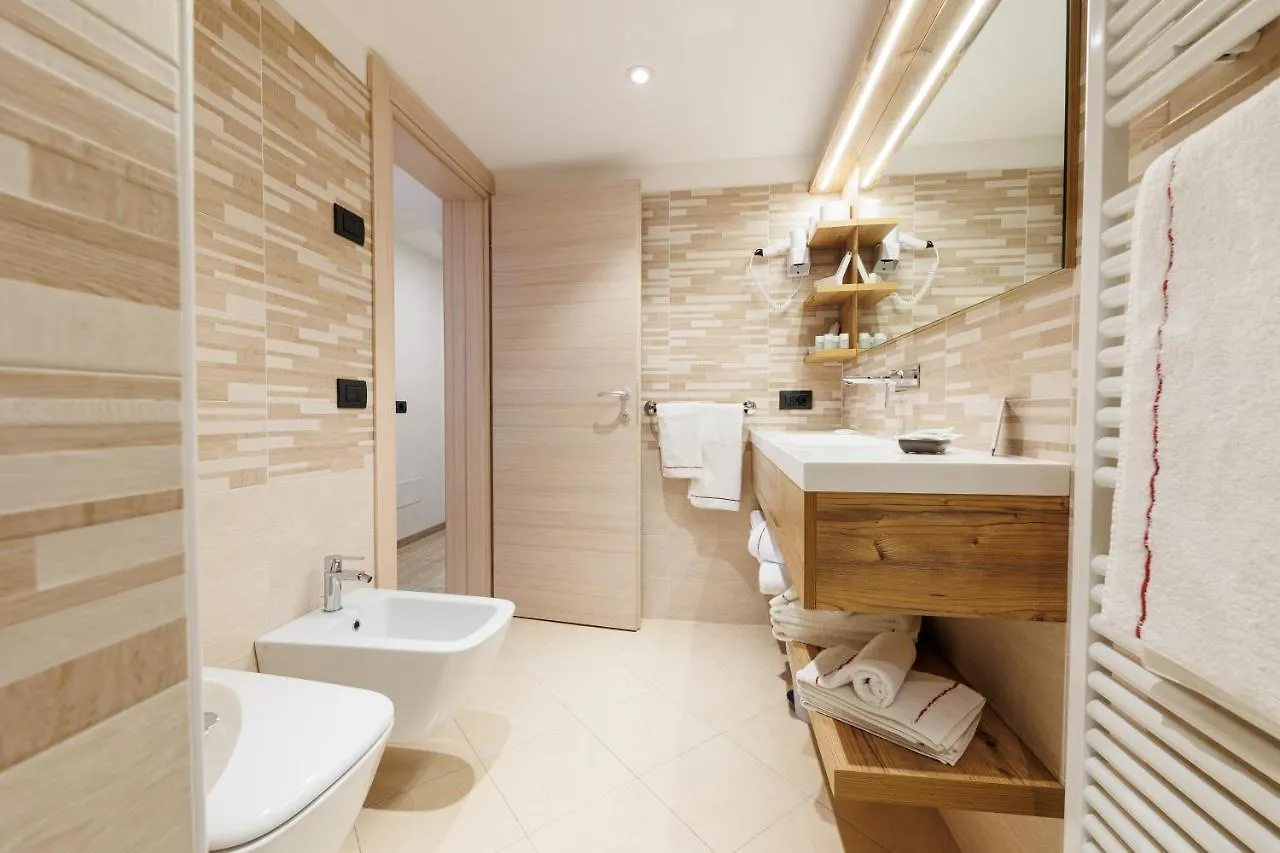 Hotel San Rocco Livigno 3*,  Italien